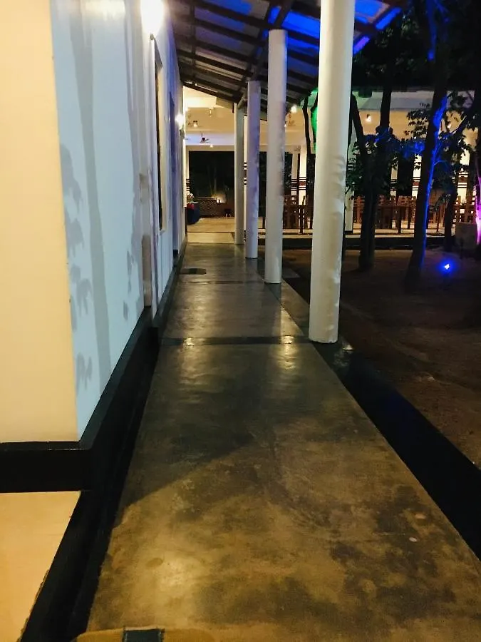 Alikele Hotel & Resort Sigiriya